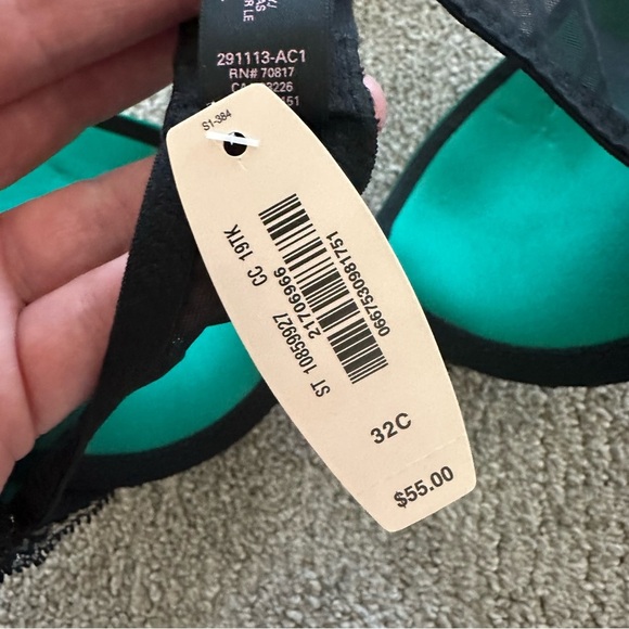 Victoria's Secret Green and Black Very Sexy Plunge Bra 32C - Picture 6 of 7